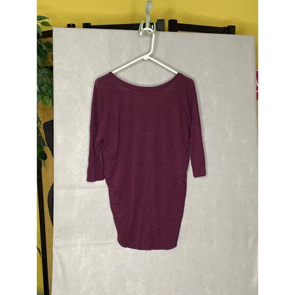 Express One Eleven Womens Small Purple Burgandy V Neck High Low Top Rayon Blend - Picture 2 of 4